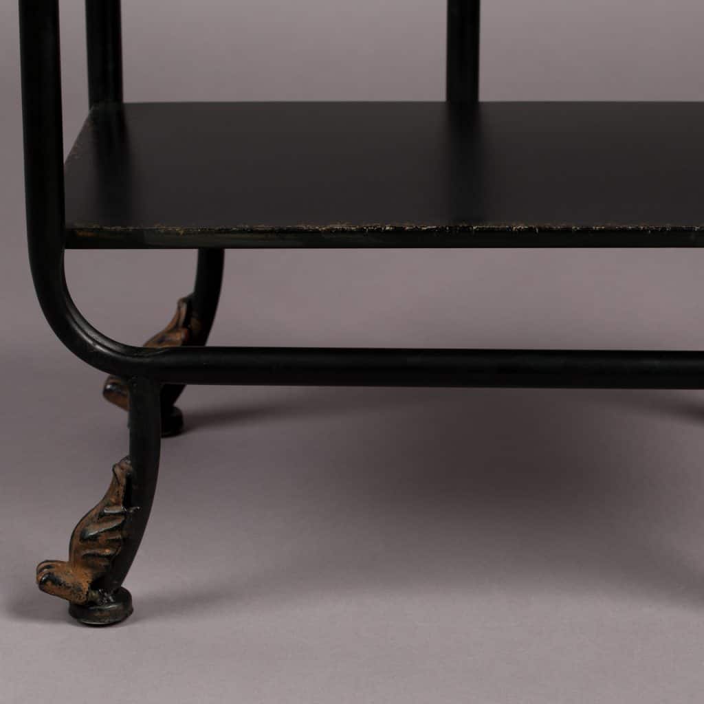 7100013-4-herrbetjänt-Lion-Dutchbone