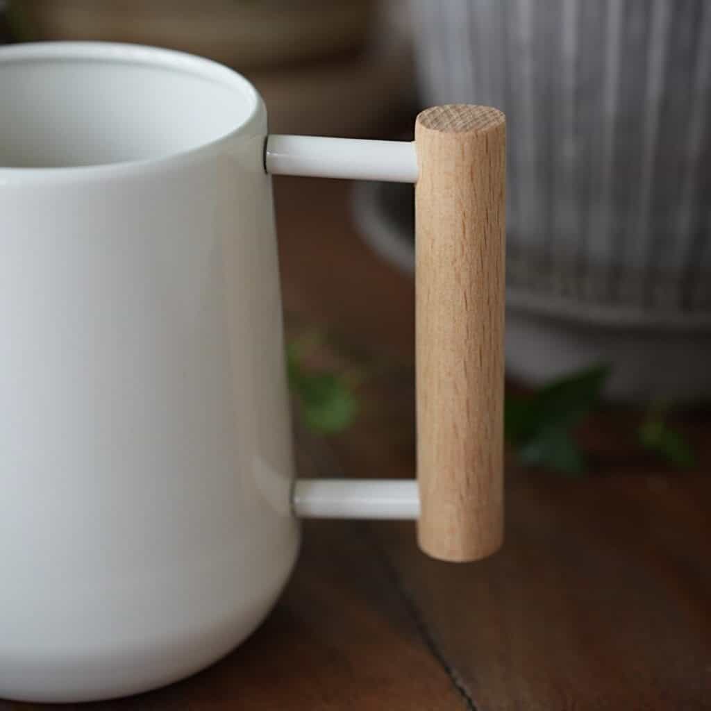 7151-555-3-sandfärgad-vattenkanna-burgon-ball