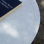 17073-5-trädgårdsbord-VENICE-vit-Wikholm form-trädgårdsmöbler-Hemlängtan