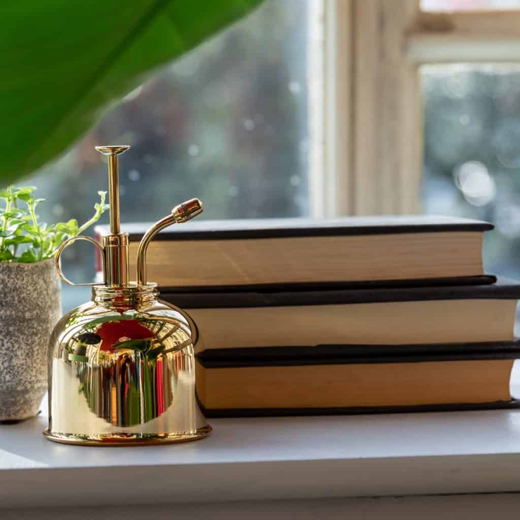 TG289-2-blomspray-mässing-EsschertDesign