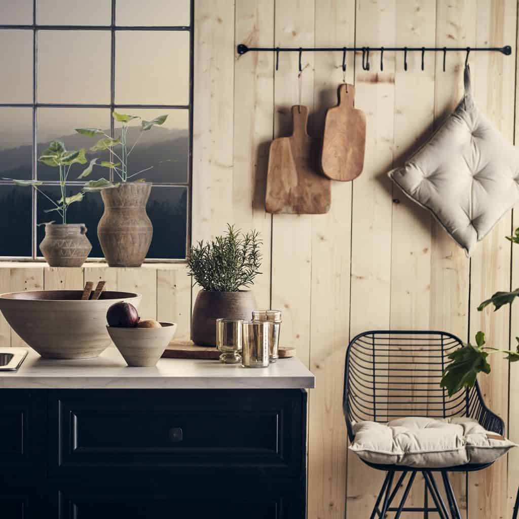 hängare med krokar LOKE svart Affari of Sweden