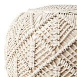 Närbild av Juni sittpuff i flätad makramé från Affari of Sweden, elfenbensfärgad.
