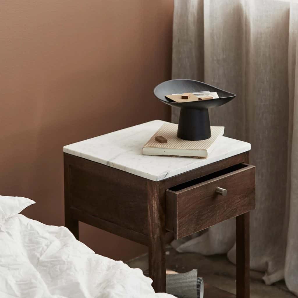 sängbord BILLE trä marmor Nordal