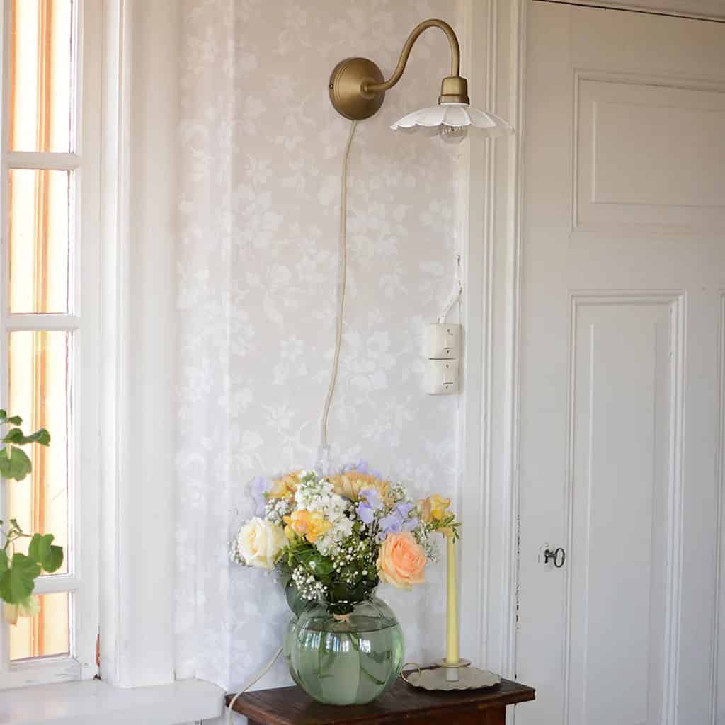 vägglampa GUSTAV vit Strömshaga