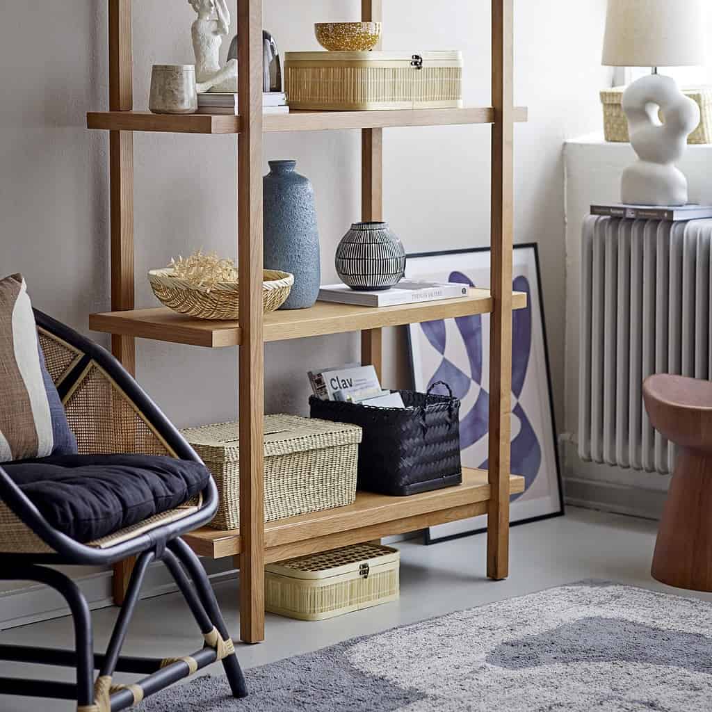 82050293-2-korg-CARMIL-svart-Bloomingville