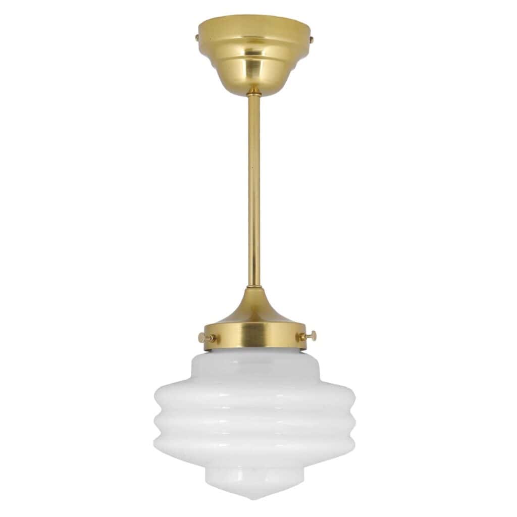 Taklampa VALTER med mässingsfäste och rund kupa i opalglas från Strömshaga.