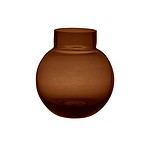Liten brun glaskulaformad vas från Wikholm Form, stående på en vit bakgrund.