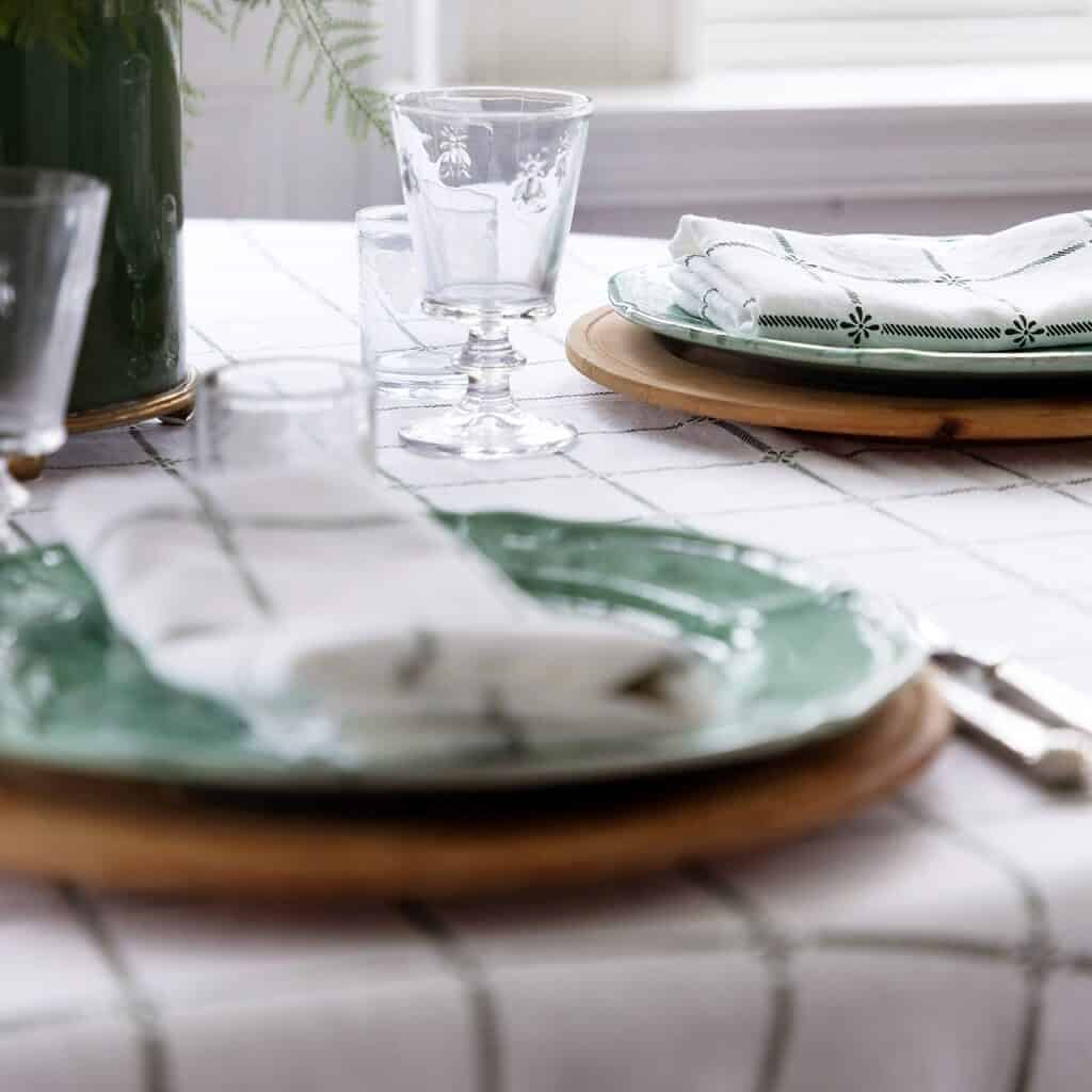 linneduk-classic-vit-gron-shyness-4