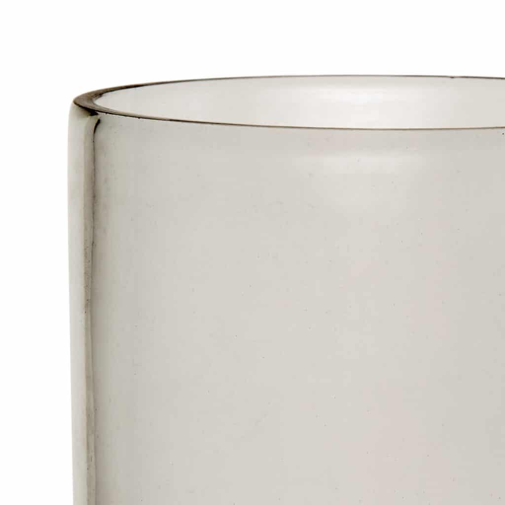 vre delen av BETTY vas i klart glas från Affari of Sweden, med enkel och ren design