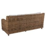 Baksidan av Rossvik 2,5-sits rottingsoffa i handflätad naturrotting, som visar den detaljerade flätningen och stabila konstruktionen.