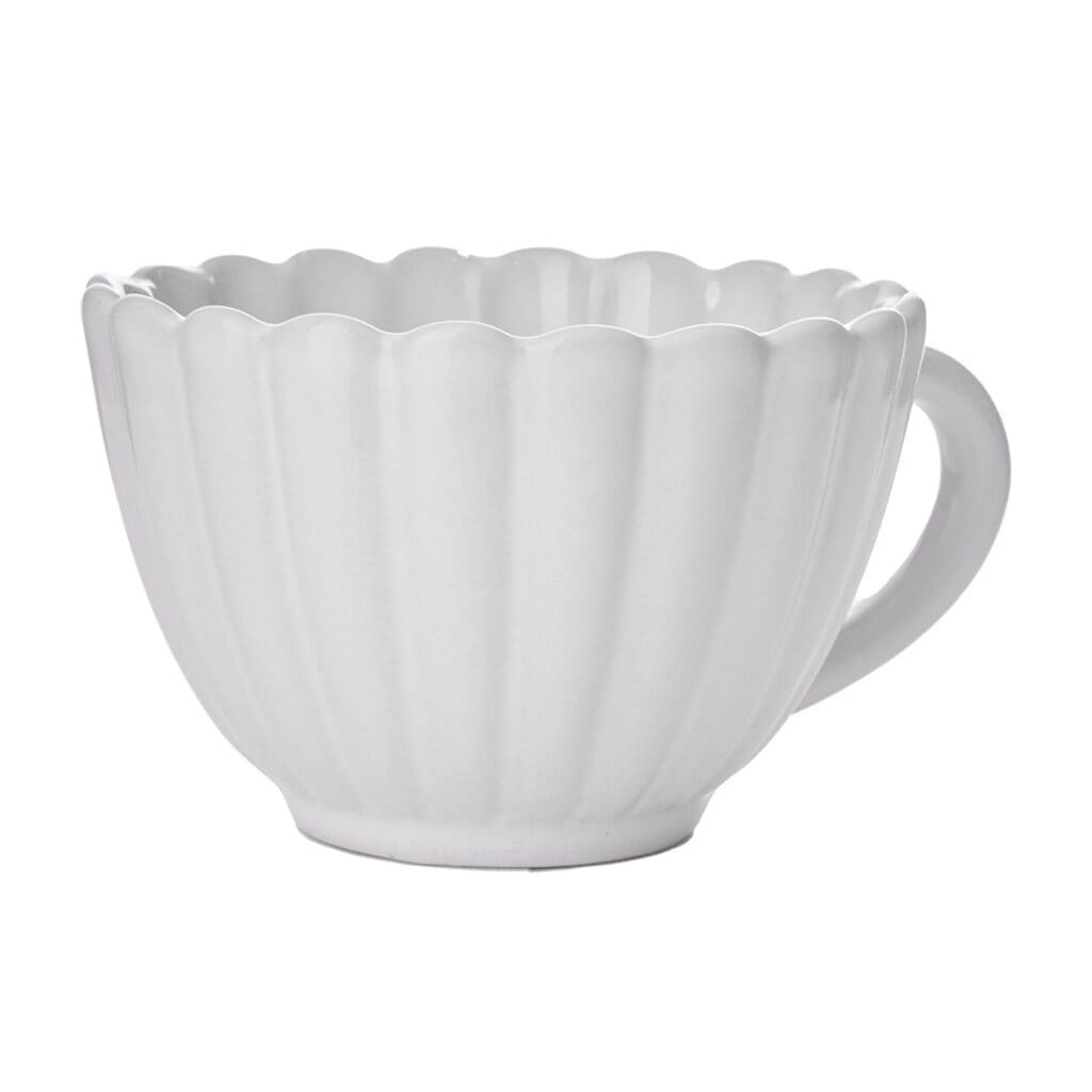 HULDA kopp i elfenben stengods – med vågig kant och glaserad finish från Affari of Sweden