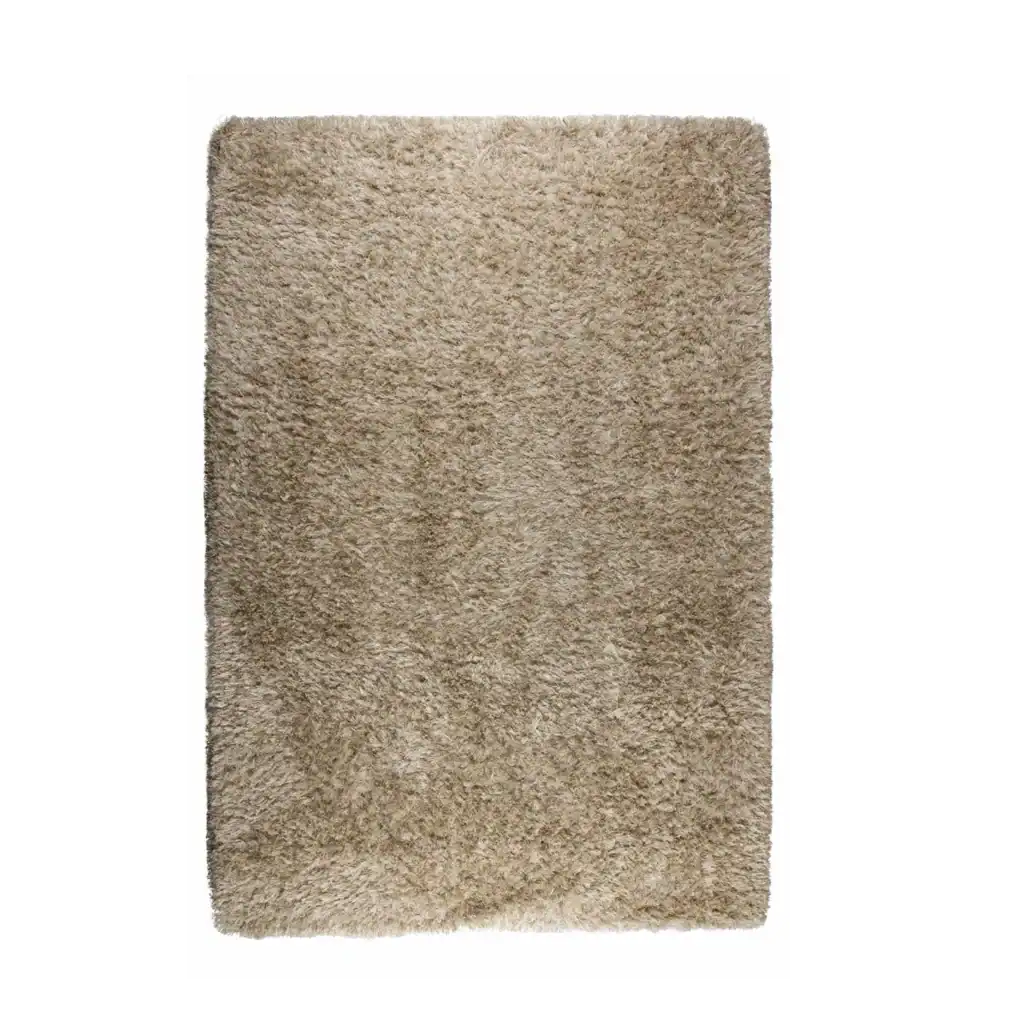 Översiktsbild på matta HAIRY i beige från Zuiver, visad i sin helhet med sin täta, mjuka lugg.