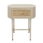Sängbord AMAYA beige från Hemlängtan, stilrent nattduksbord med rottingfront och metallben.